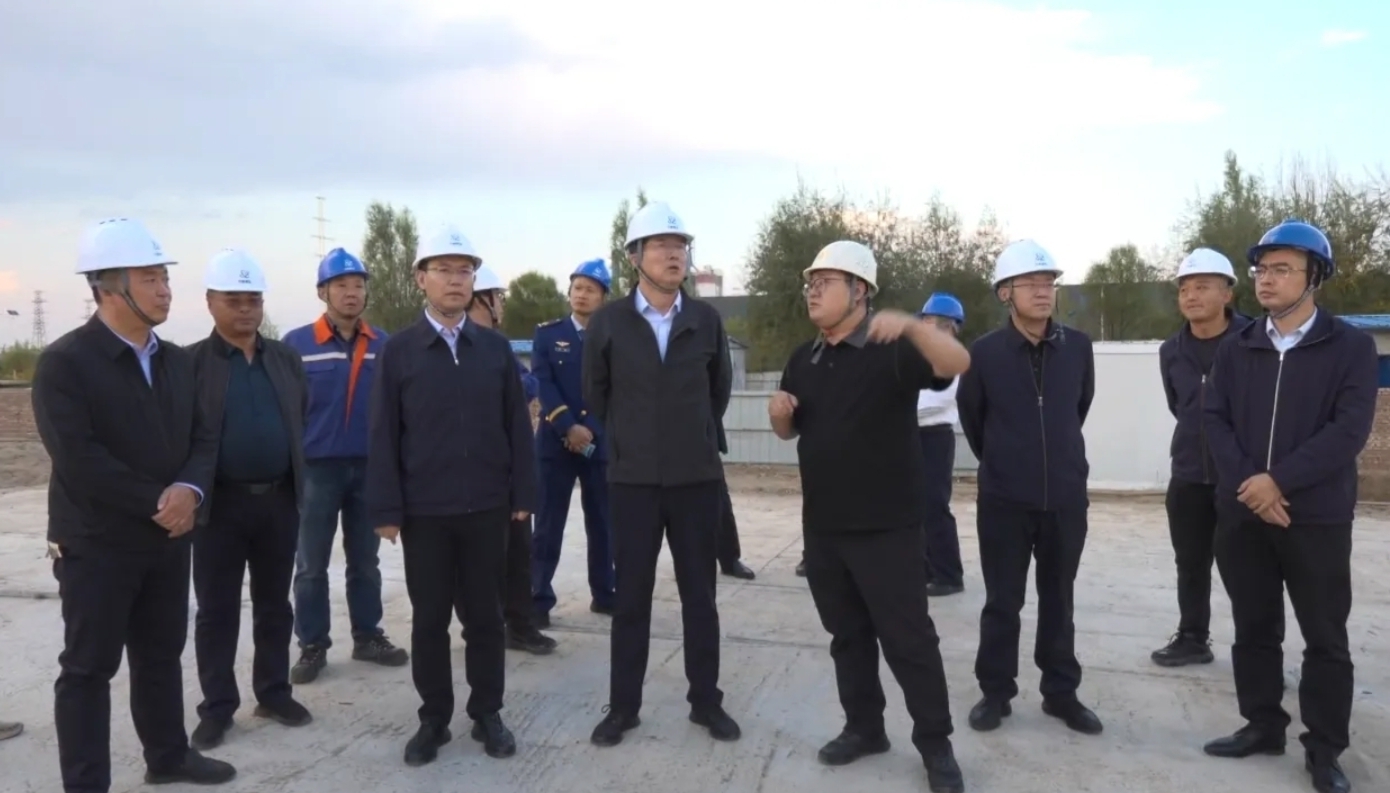 王崇虎谢云调研督导节前安全生产和市场供应等工作